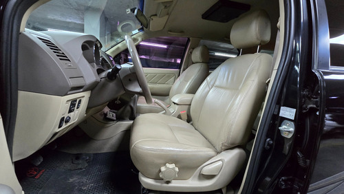 Toyota Hilux SW4 3.0 Srv Cuero