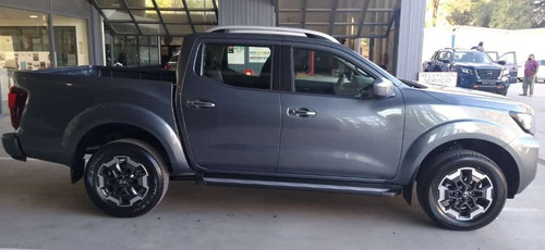 Imagen 11 de 18 de Nissan Frontier Xe 4x2 At 2023 0km Oferta Blanca #02