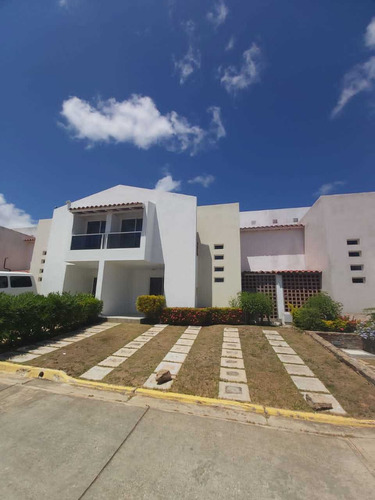 Imagen 18 de 22 de Excelente Townhouse Duplex Urbanizacion Brisasdel Mar Conjunto Villavel 3 Minutos Del Sambil