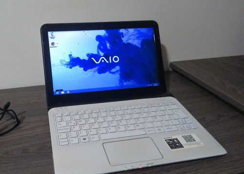 Portátil Sony Vaio 11.6  Mod. Sve111a11u Laptop Usado