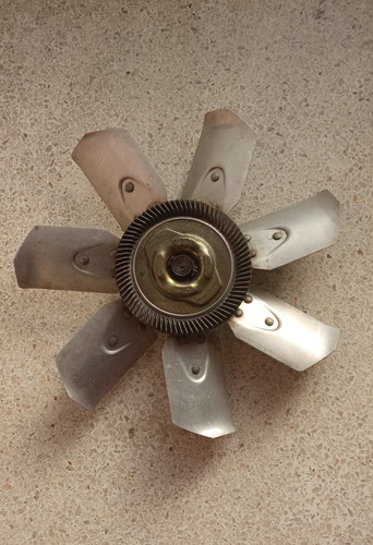 Fan Clutch Con  Hélice De 7 Aspas.