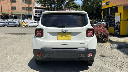 Imagen 6 de 17 de Jeep Renegade Sport Plus 2022