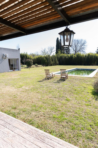 Casa En B° Privado San Joaquin
