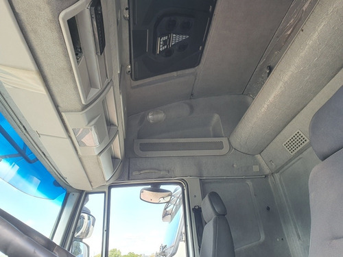 Iveco 240e28 Ano 2013 Truck Teto Alto Leito Chassi