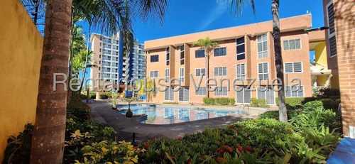 Mls #25-14787 En Puerto Encantado!!!