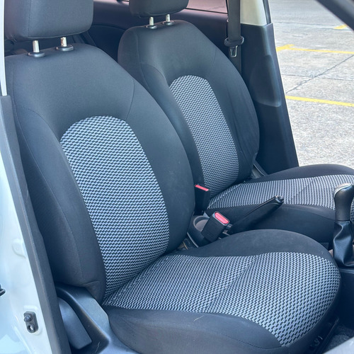 Nissan March 1.6 Active 107cv May14