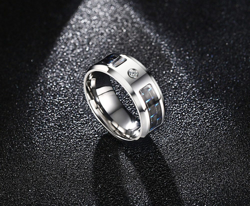 Anillo Elegante De Acero Para Compromisos.
