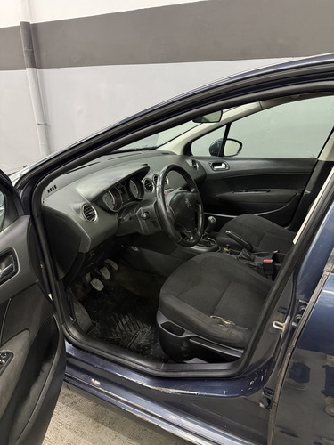 Peugeot 408 2.0 Allure 143cv