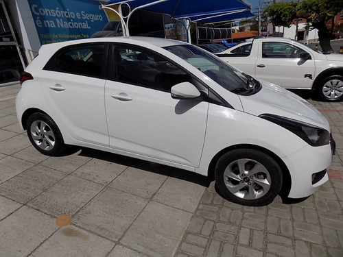Imagem 3 de 15 de Hb20 1.6 Comfort Plus 16v Flex 4p Automático 34635km