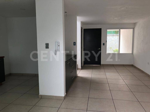 Venta De Casa Sn Francisco Totimehuacan Valsequillo Periferico Puebla, Puebla.