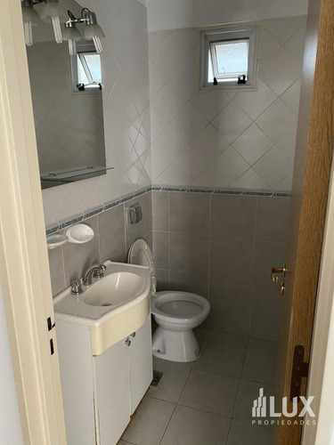 Imagen 12 de 30 de Departamento Venta Dos Dormitorios Excelente Ubicación - Balcarce Y Catamarca