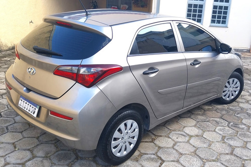 Hyundai HB20 1.0 UNIQUE 12V FLEX 4P MANUA