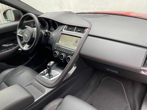 Imagen 14 de 15 de Jaguar E-pace First Edition