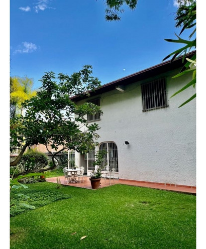 Vendo Casa 430m2 4h+s/4.5b/6p Santa Paula 4462