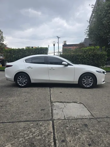Mazda 3 2.0 Touring MHEV
