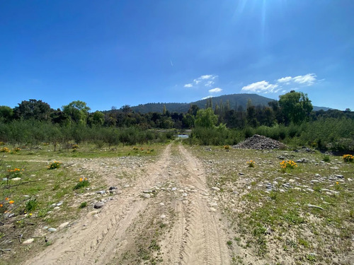 Terreno Plano Con Cerco Y Acceso Proximo Al Rio Claro