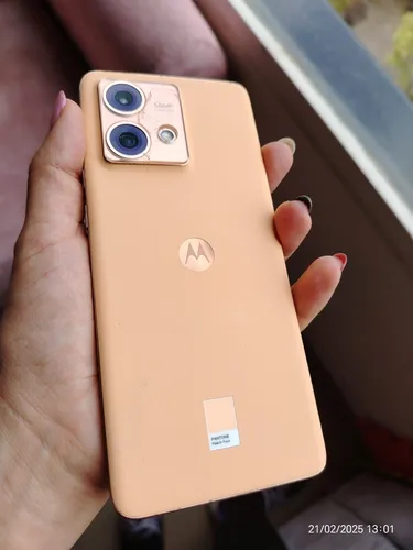 Motorola Edge 40 Neo 5g Dual Sim 256 Gb Peach Fuzz 8 Gb Ram (Usado)