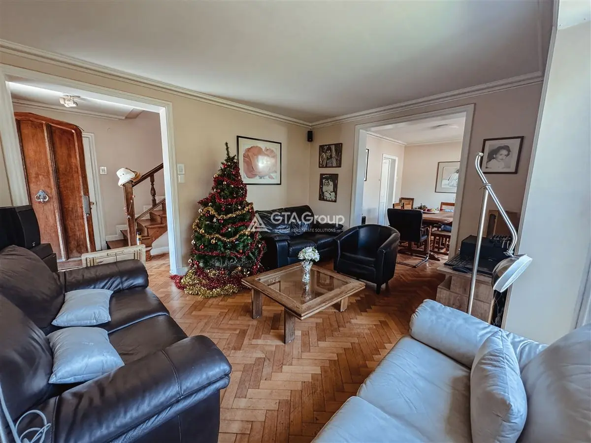 Imagen 3 de 19 de Casa En Venta Estilo Inglesa, Pedro De Valdivia Norte, 4d-3b