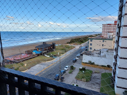 Imagen 4 de 18 de Dos Ambientes A Metros Del Mar Y De La Peatonal, Con Toda La Vista, Edificio Ancla.