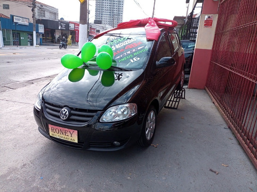 Imagem 1 de 9 de Volkwagen Fox Route 1.6 Flex