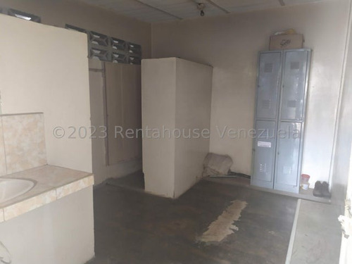Galpón En Venta Zona Industrial 1 Barquisimeto Kenlimar Nieto 23-22033