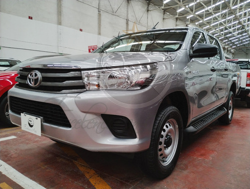 Toyota Hilux 2.7 Cabina Doble Base Mt