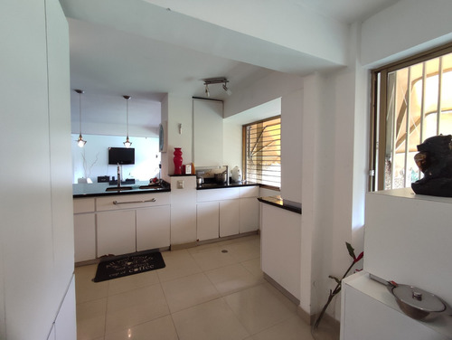 Imagen 25 de 30 de Venta Apartamento 130m2/ 3h/ 2.5b/ 2p La Alameda