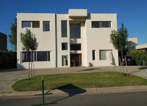 Casa En Venta En Barrio San Benito