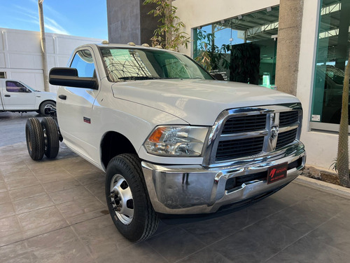 RAM 4000 5.7 Chasis Cabina P 4x2 Mt