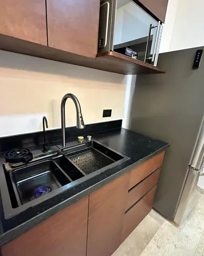 Casa De 3 Rec. En Privada Con Paneles Solares, Cerca De Altabrisa. Boreana