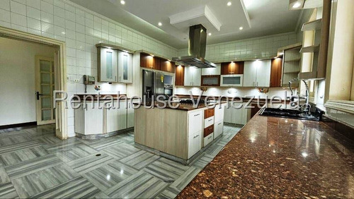 Casa En Venta En Prados Del Este 25-7195 Ab
