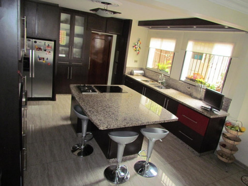 Imagen 12 de 14 de Casa En Venta Mls #20-15988 - Laura Colarusso