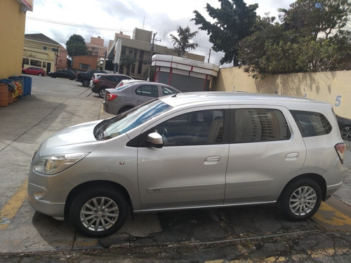 Imagem 1 de 4 de Chevrolet Spin 2013 1.8 Lt 5l 5p