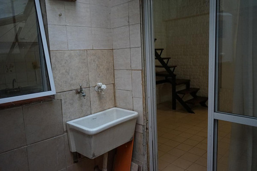 Imagen 4 de 10 de Venta Duplex 2 Ambientes, B° La Boca