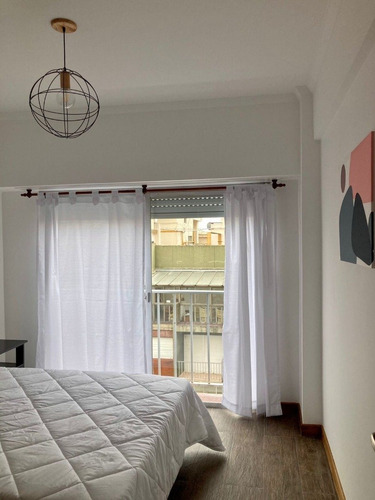 Imagen 6 de 8 de Departamento 2 Ambientes A La Calle Con Balcon Frances En Venta En Mar Del Plata