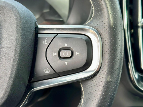 Volvo XC40 T5 HYBRID R-DESIGN