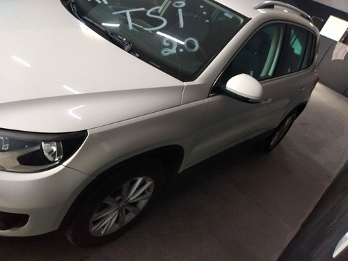 Imagem 2 de 14 de Volkswagen Tiguan 2012 2.0 Fsi 5p