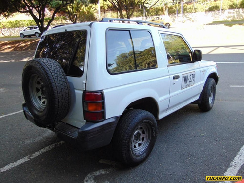 Mitsubishi Montero 2.4 Mt 2400cc 3p