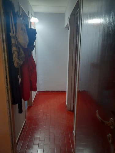 Departamento En Monoblock, B° 827