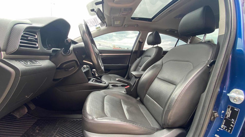 Imagen 9 de 15 de Hyundai Elantra 2019 2.0 Limited Tech Navi At