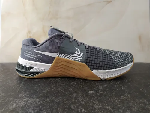 Grey nike metcon hot sale