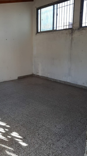 Imagen 5 de 14 de Chalet En Venta En Isidro Casanova