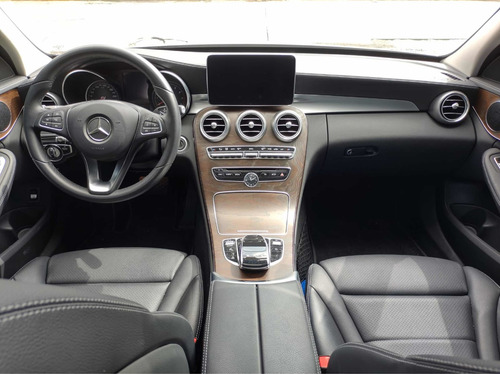 Imagen 14 de 15 de Mercedes-benz Clase C 2018 2.0 200 Cgi Exclusive At