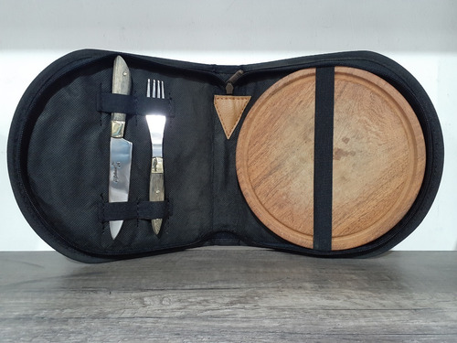 Imagen 2 de 7 de Set Asado Cuero Parrilla Tabla Cuchillo Tenedor Acero Funda