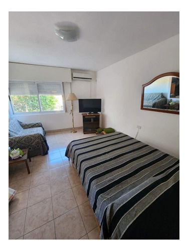 Imagen 8 de 13 de Se Alquila Departamento Para 3 Personas A Metros Del Cucu