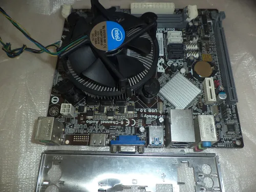 Board Ecs H81h3-m4 V.1.0+core I5 4460+disipador+8gb +rejilla (Usado)