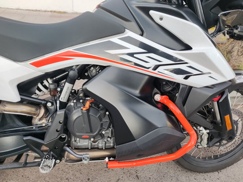 Moto Con Cuidado Extremo, En Excelentes Condiciones.
