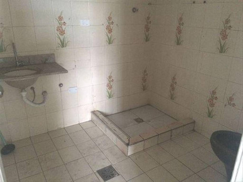 Imagem 3 de 18 de 06 Salas Comercial Amplas Com +/- 100 M? Otima Localidade Proxima Ao Centro De Sao Vicente Ao Lado Do Bombeiros Venha Conferir. - Hm1851