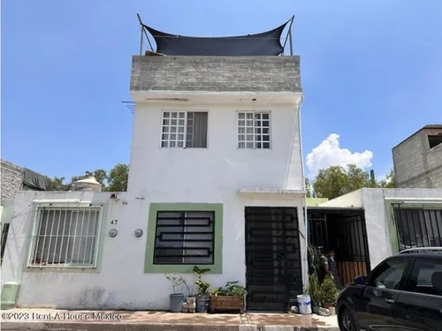 Casa En Venta En Los Héroes 24-20lp~