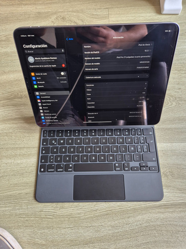 iPad Pro 11 Wifi 128gb M2 (4ta. Generación) + Magic Keyboard (Usado)